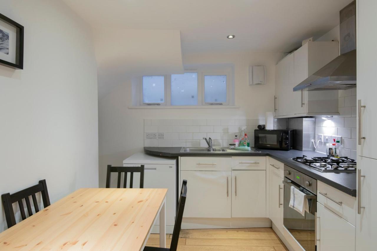 Modern, 2 Bdrm House With Parking Sleeps 6 Town Centre, North Laine Hove