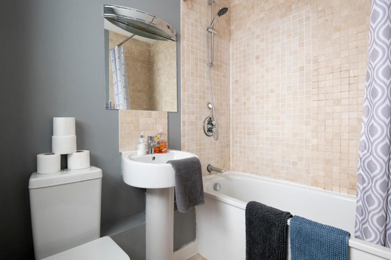 Modern, 2 Bdrm House With Parking Sleeps 6 Town Centre, North Laine Hove